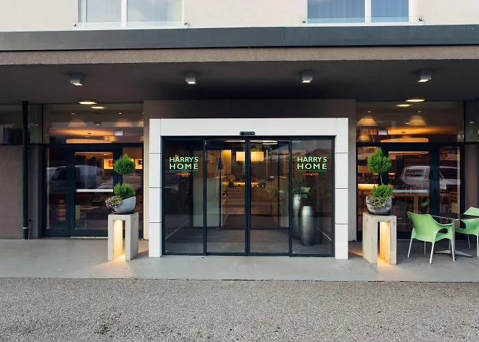Hotel Harry's Linz-urfahr & 3*