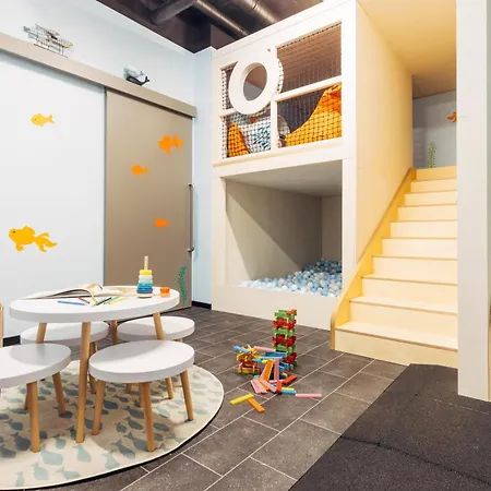 ホテル Harry's Linz-urfahr & リンツ