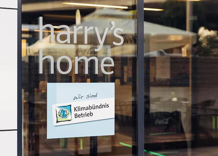 ホテル Harry's Linz-urfahr & 3*