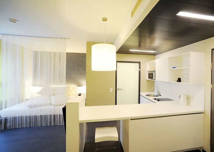 Harry's Linz-urfahr & 3* リンツ